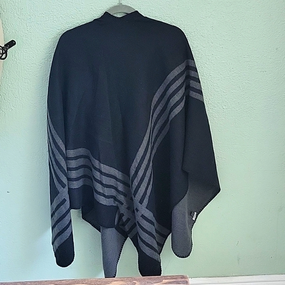 Wrap - Picture 2 of 3